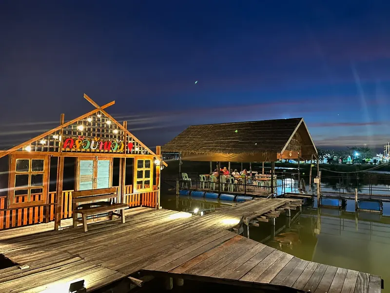 บรรยากาศริมน้ำครัวบ้านวัง